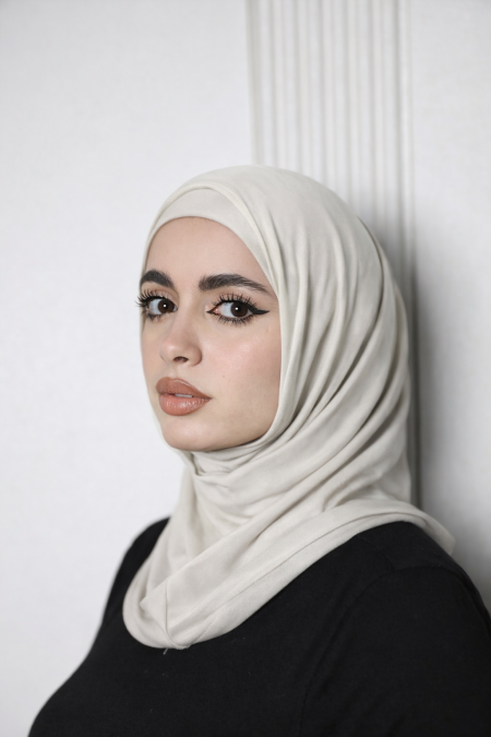 اميرة باللون الاوفوايت <br> <span class='text-color-warm'>سيتوفر قريبا❤️</span>