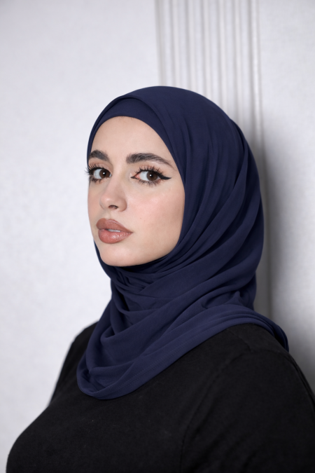 اميرة باللون الكحلي <br> <span class='text-color-warm'>سيتوفر قريبا❤️</span>