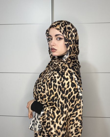 حجاب كويتي نقشة تايجر بني