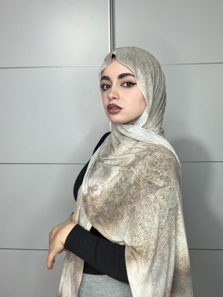 حجاب كويتي معرق <br> <span class='text-color-warm'>سيتوفر قريبا❤️</span>