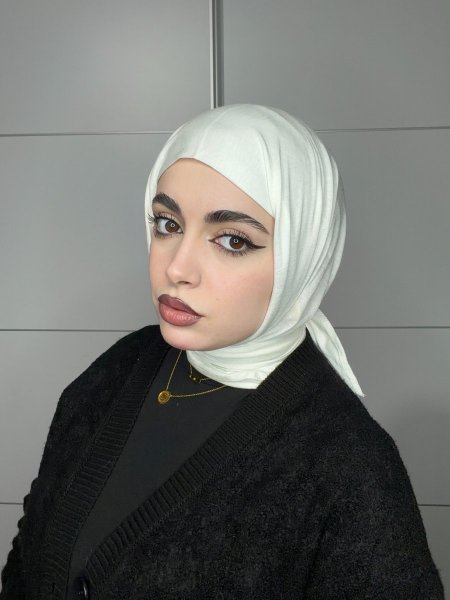 شال مثلث قطني بدون ستراس