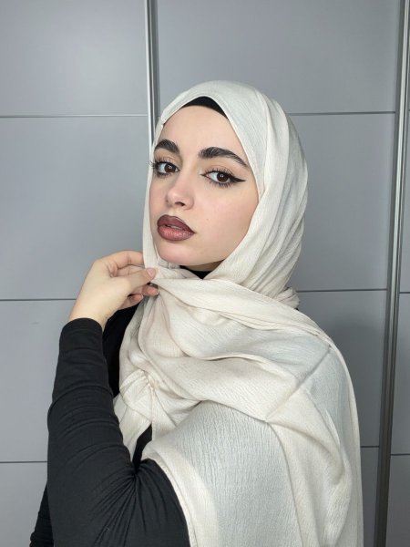 مودال ناعم باللون البيج