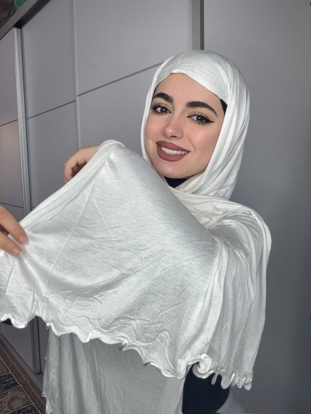 قطني مع كسرات باللون السكري