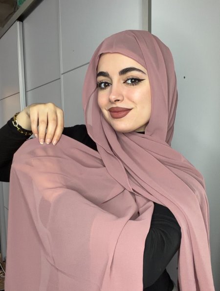 شيفون وردي <br> <span class='text-color-warm'>سيتوفر قريبا❤️</span>