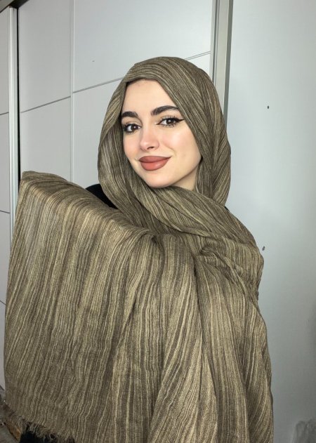 دلاليد مع بني غامق