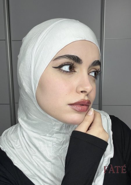ابيض
