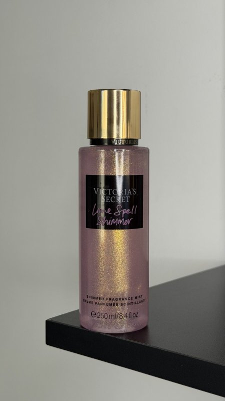 فيكتوريا سيكرت سويت مع لمعة 250ml